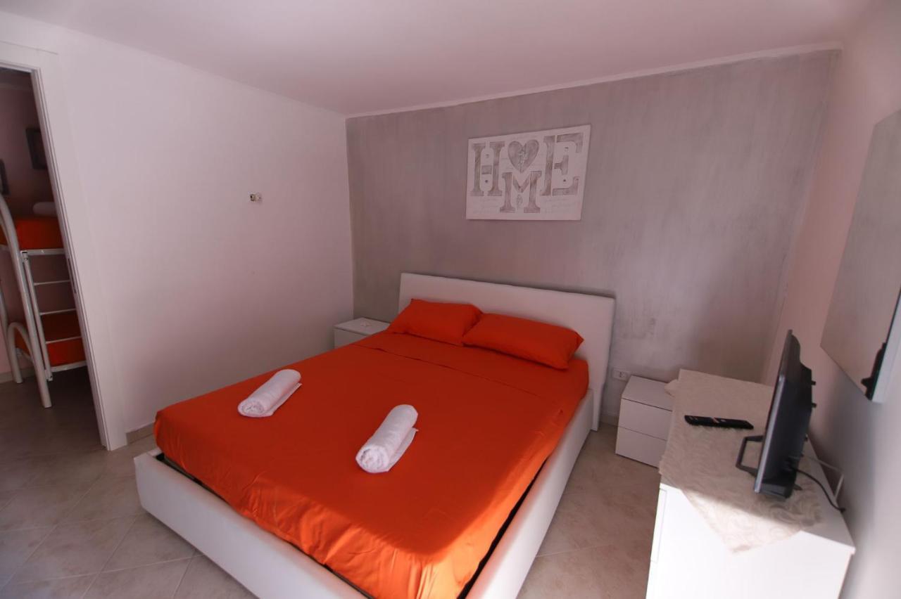 Ferienwohnung Casa In Piazza Neapel Exterior foto
